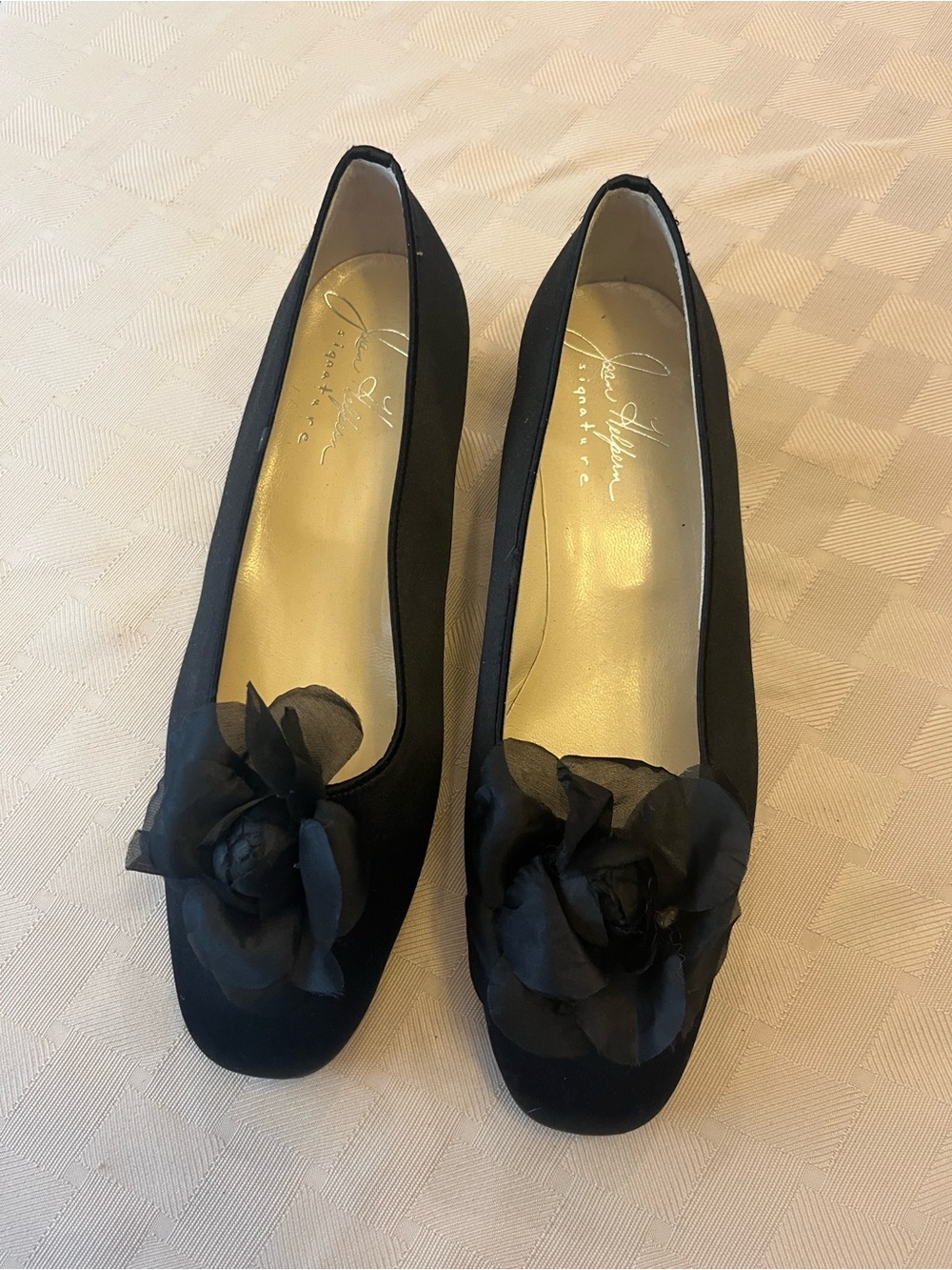 Black Floral Accent Women's Dress Flats size 9